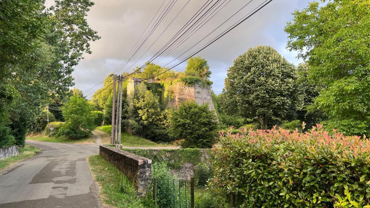 Charming In A Typical French Village Saint-Christophe-du-Luat